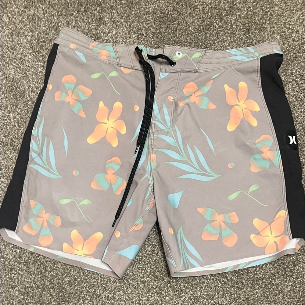 Hurley Men's Tropical Floral Board Shorts - Gray and Orange